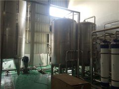 水处理滤料安装现场